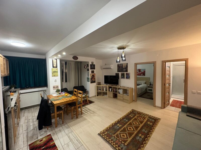 Magheru Apartament 2 camere inchiriere Ultracentral - Cofetaria Capsa